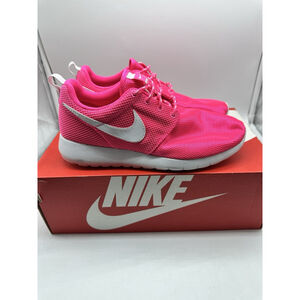 Nike Roshe One GS Youth 6Y Hyper Pink White 599729-609 New With Box
